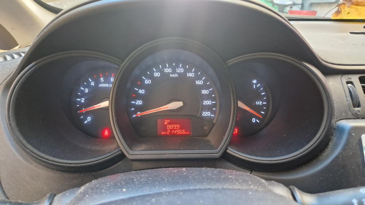 Kia Rio 1.1 CRDi WGT 5p. LX