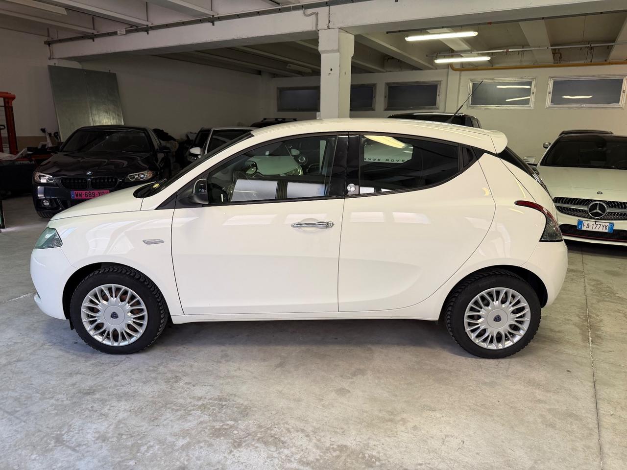 Lancia Ypsilon 1.2 69 CV 5 porte Benz/GPL Ecochic Gold