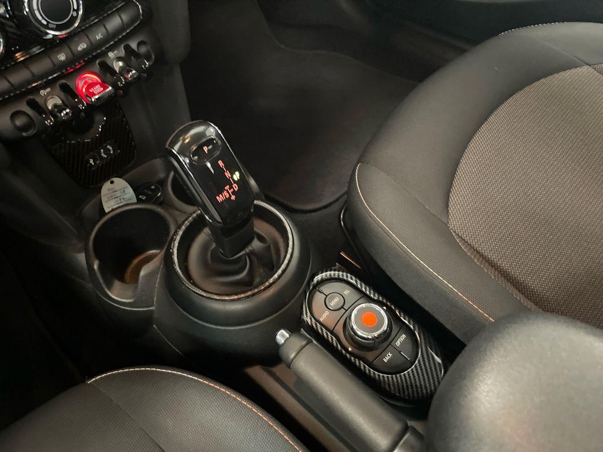 MINI Mini IV F55-F56 2014 - Mini 1.5 Cooper D Business XL 5p auto my18