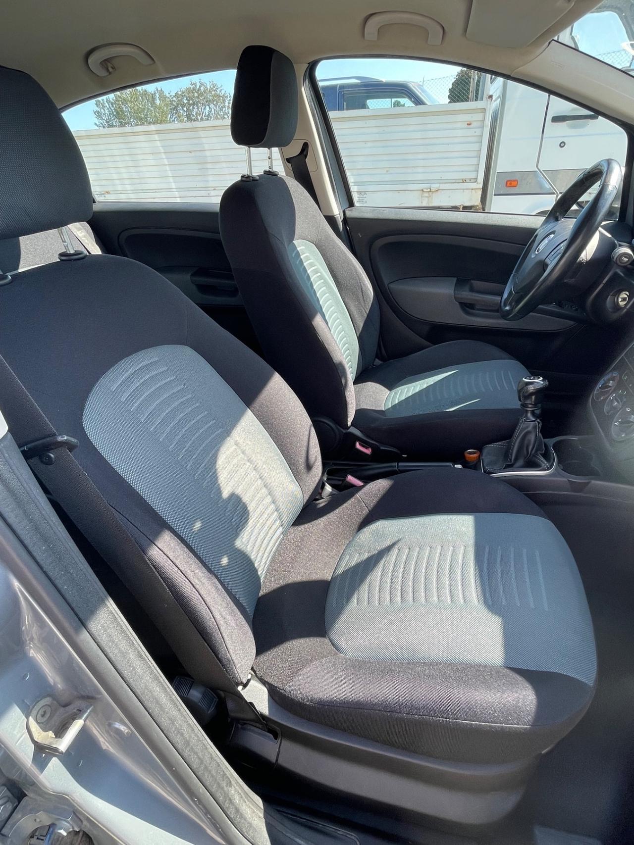 Fiat Grande Punto 1.3 MJT 75 CV 5 porte Dynamic