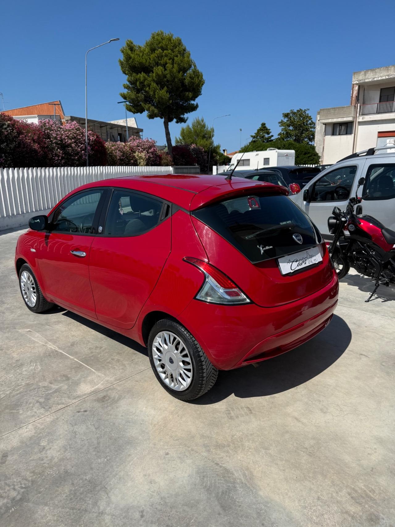 Lancia Ypsilon 1.2 69 CV 5 porte GPL Ecochic Unyca
