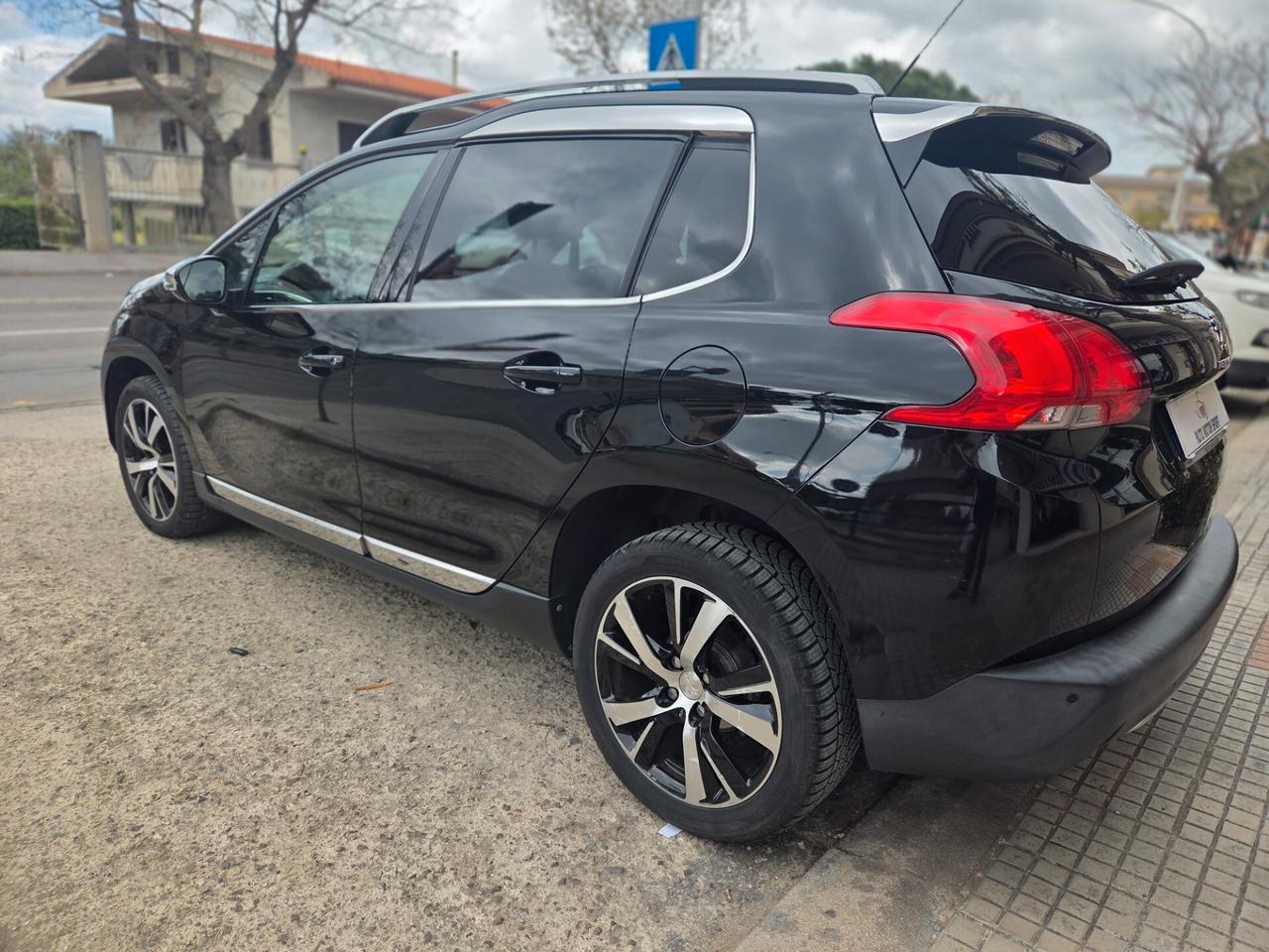 Peugeot 2008 1.6 e-HDi 92 CV Stop&Start Allure