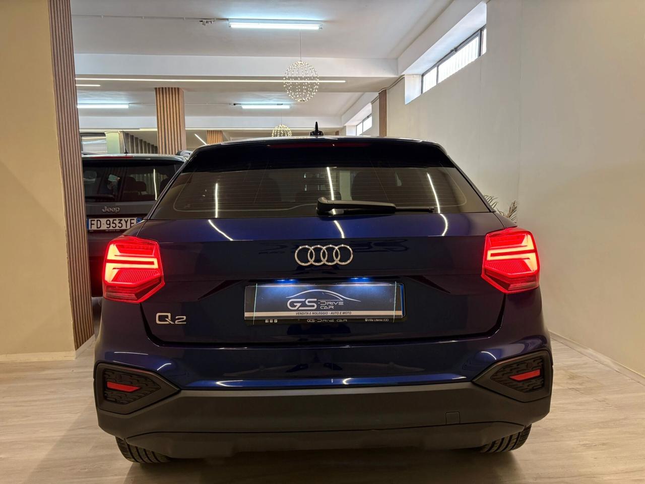Audi Q2 30 TDI S tronic Identity Black