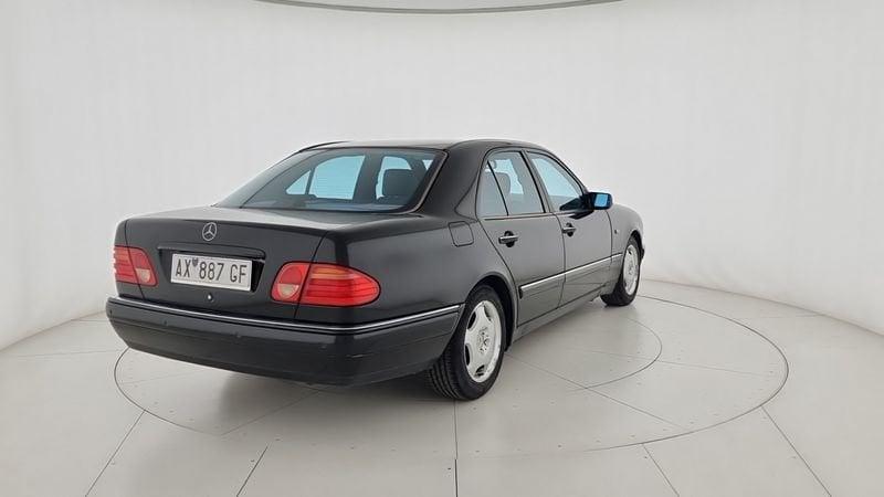 Mercedes-Benz Classe E E 200 Kompressor cat Avantgarde ASI