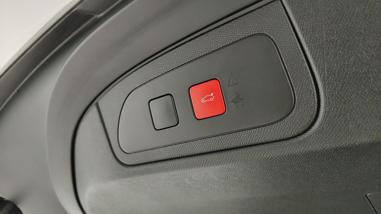 DS DS7 1.6 e-tense phev Performance Line+ 225cv auto