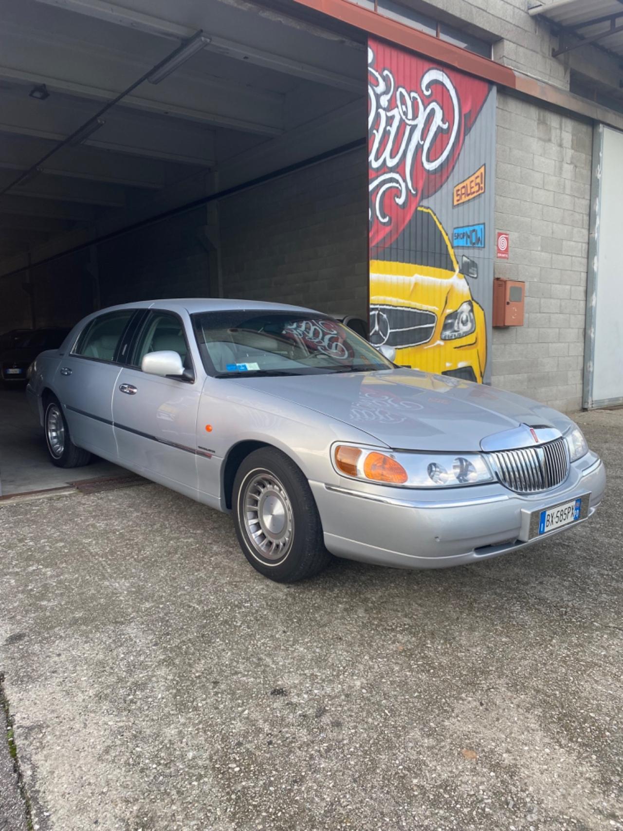Lincoln Town car GPL 4.6 FULL 33.000km
