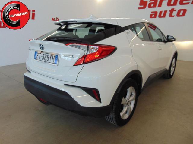 TOYOTA C-HR 1.8 Hybrid E-CVT Business