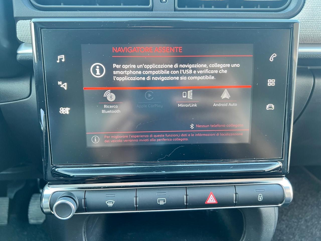 Citroen C3 1.2 puretech Shine 83cv NEOPATENT. NAVI/CAMERA/16;