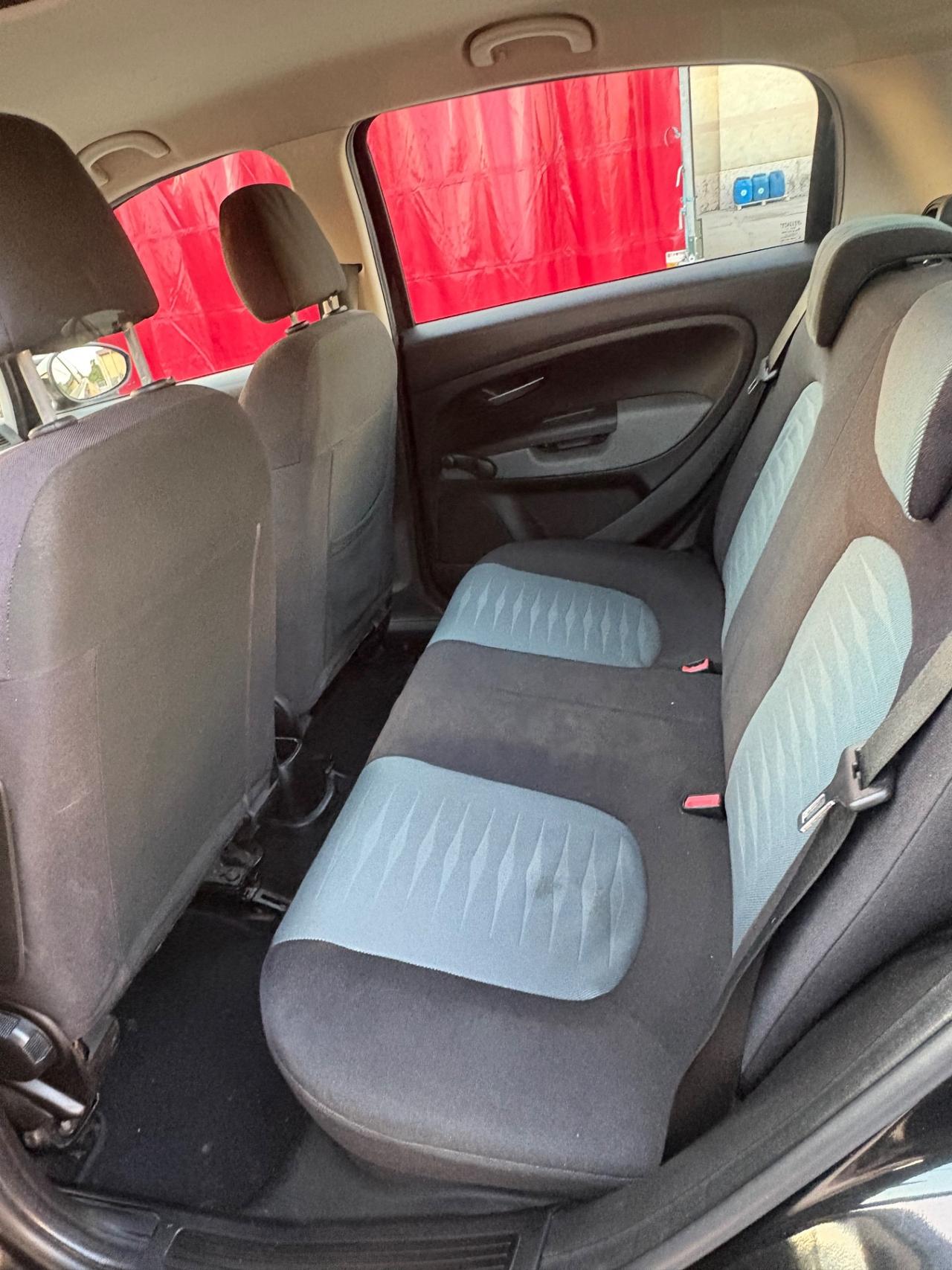 Fiat G. Punto 1.4 benzina & metano ok neo patentati