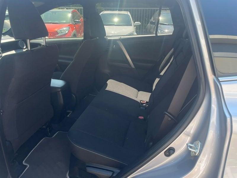 Toyota RAV4 Hybrid 2.5 HV 197cv E-CVT Dynamic+ 2WD