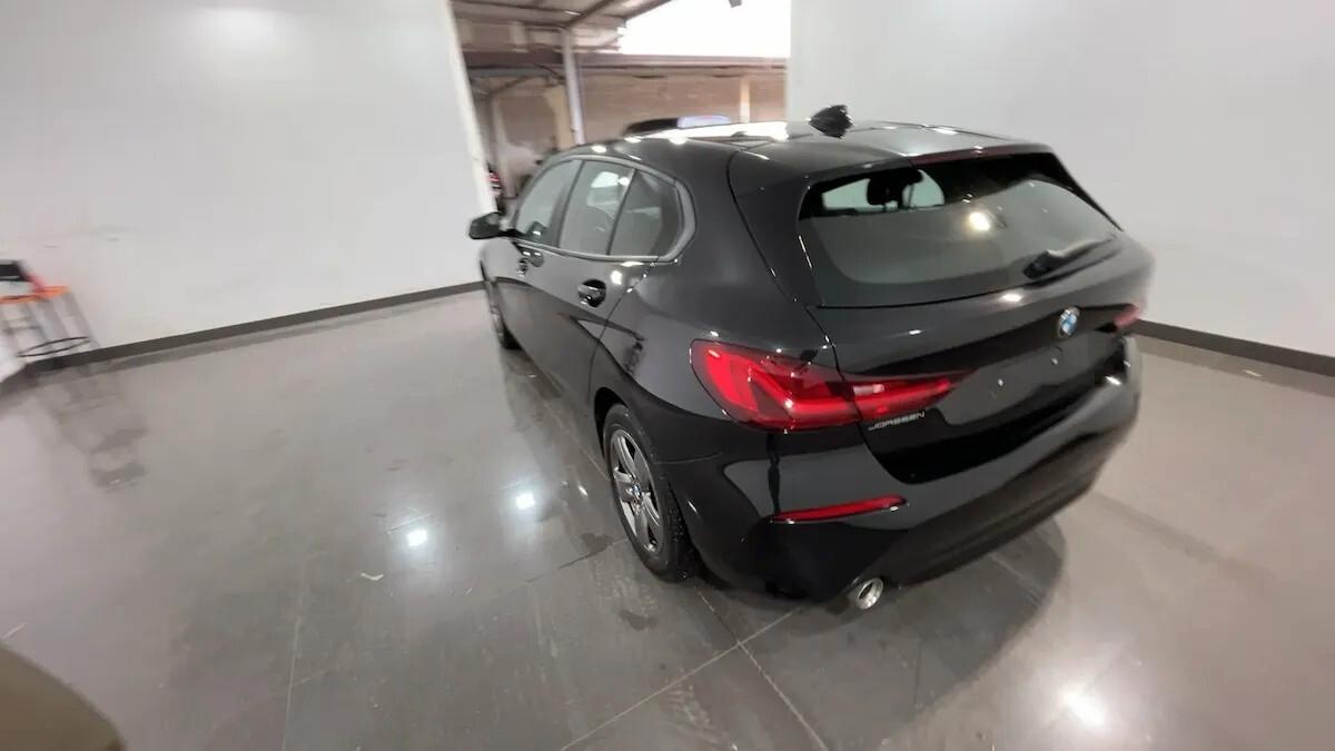 Bmw 116 116d 5p. Advantage