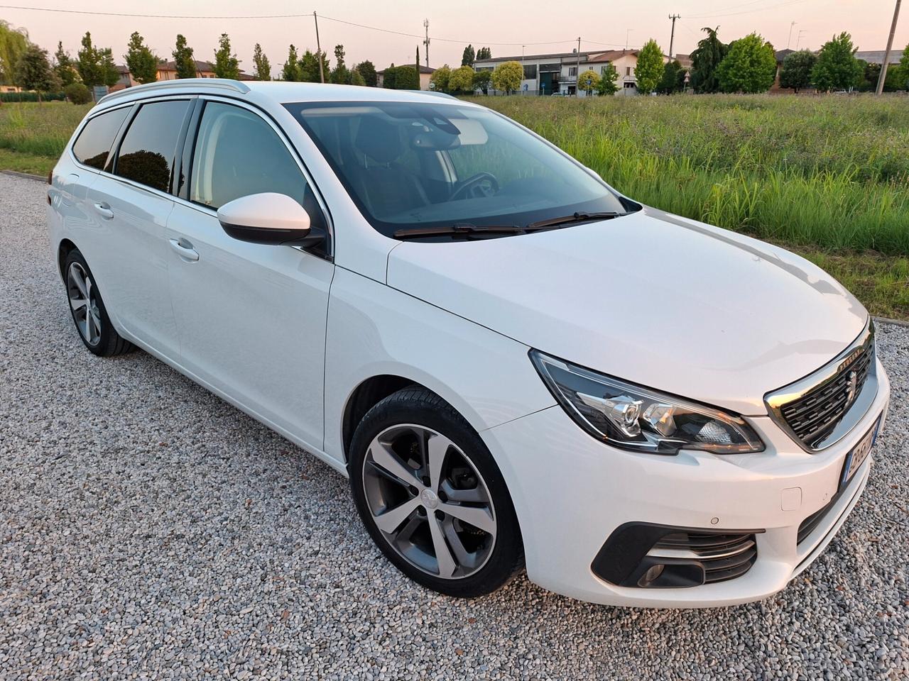Peugeot 308 BlueHDi 130 S&S SW Allure GARANZIA