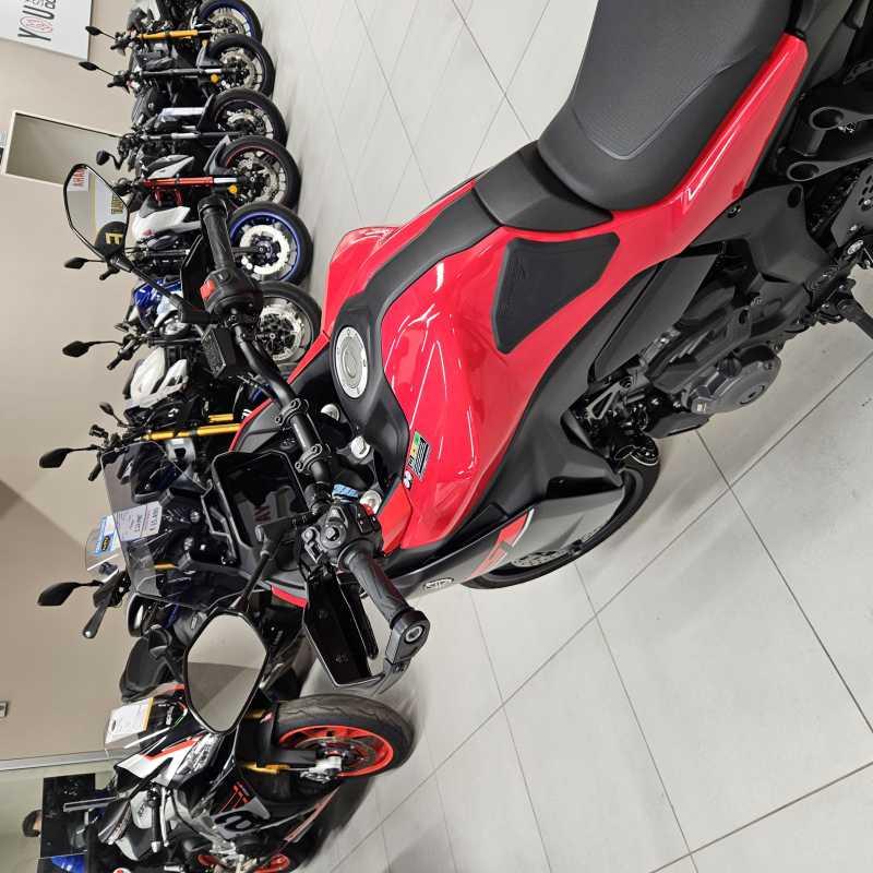 Yamaha Tracer 7 Y-AMT - 2026