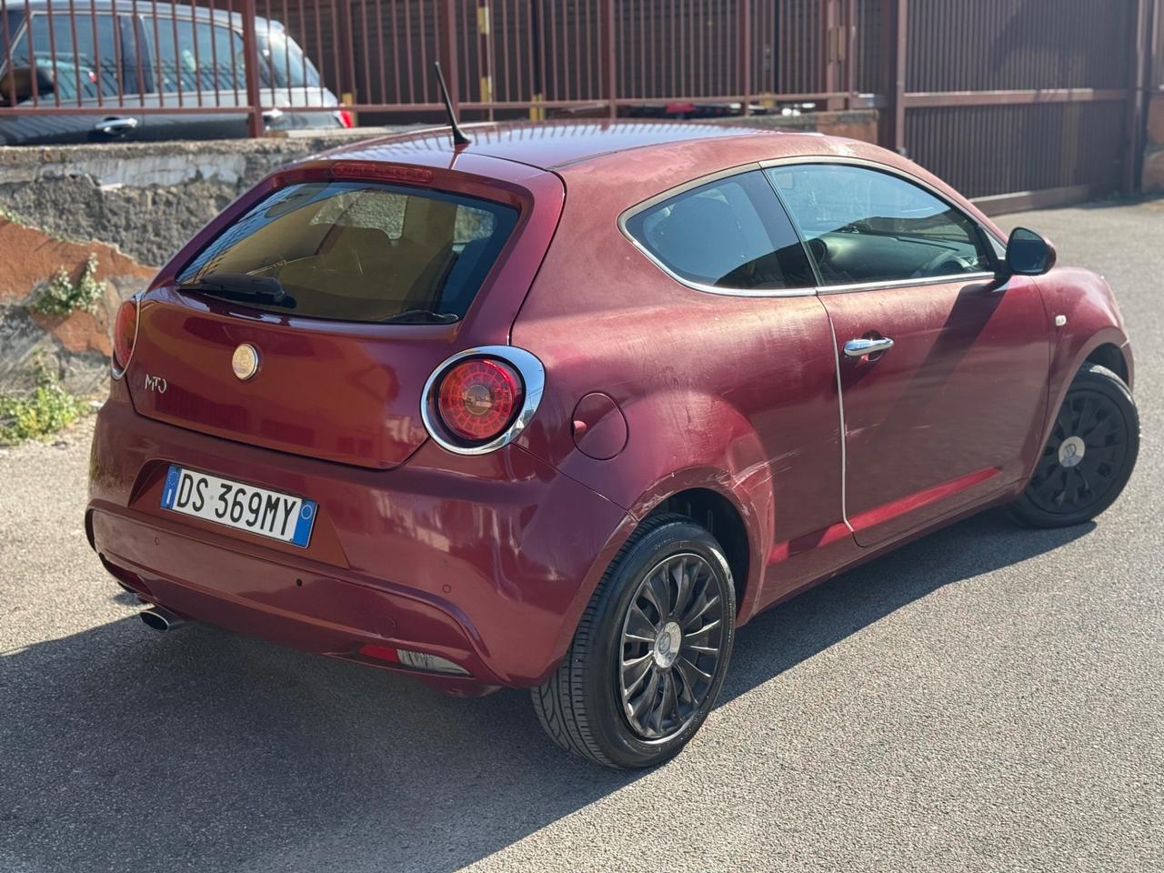 Alfa Romeo MiTo 1.6 JTDm 16V Distinctive Sport Pack