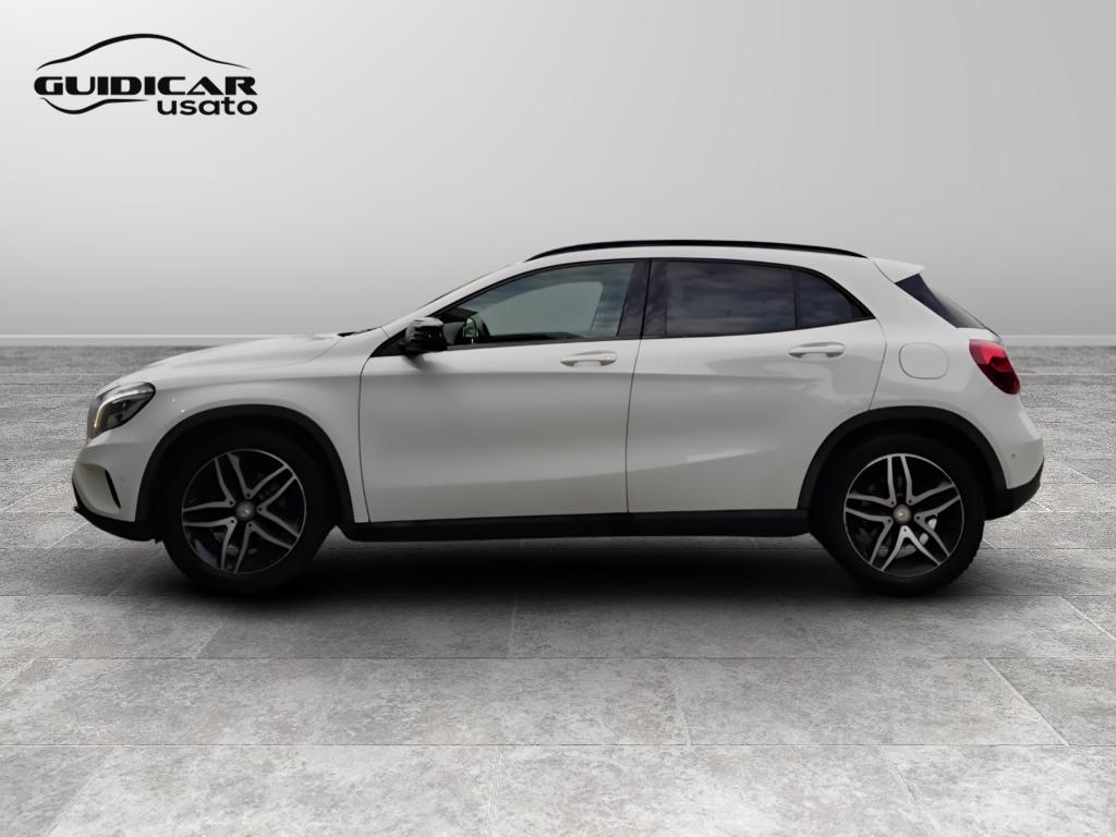 Mercedes-Benz GLA-X156 2014 - GLA 220 d (cdi) Sport 4matic 170cv auto