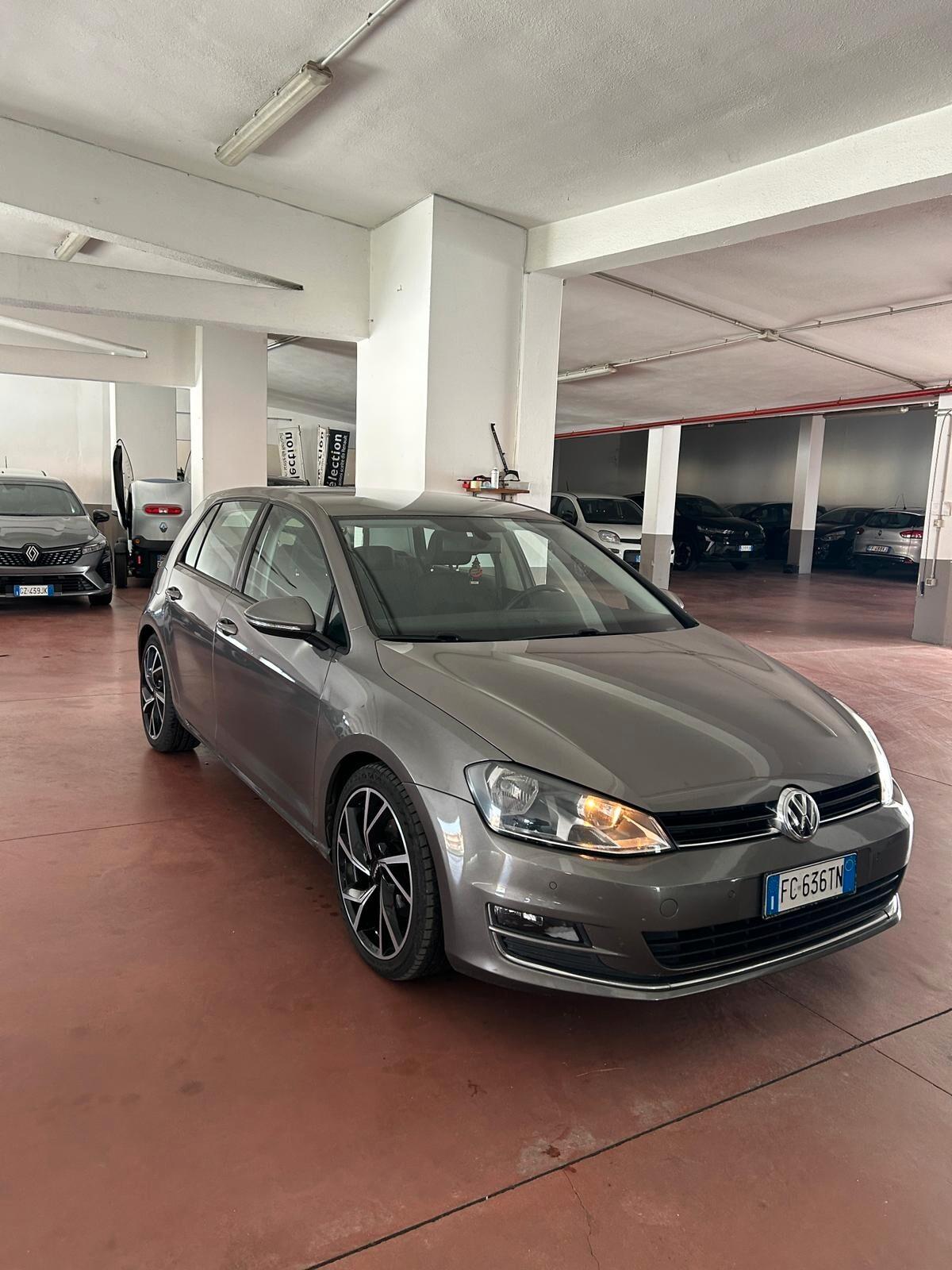Volkswagen Golf 2.0 TDI 5p. Highline BlueMotion Technology