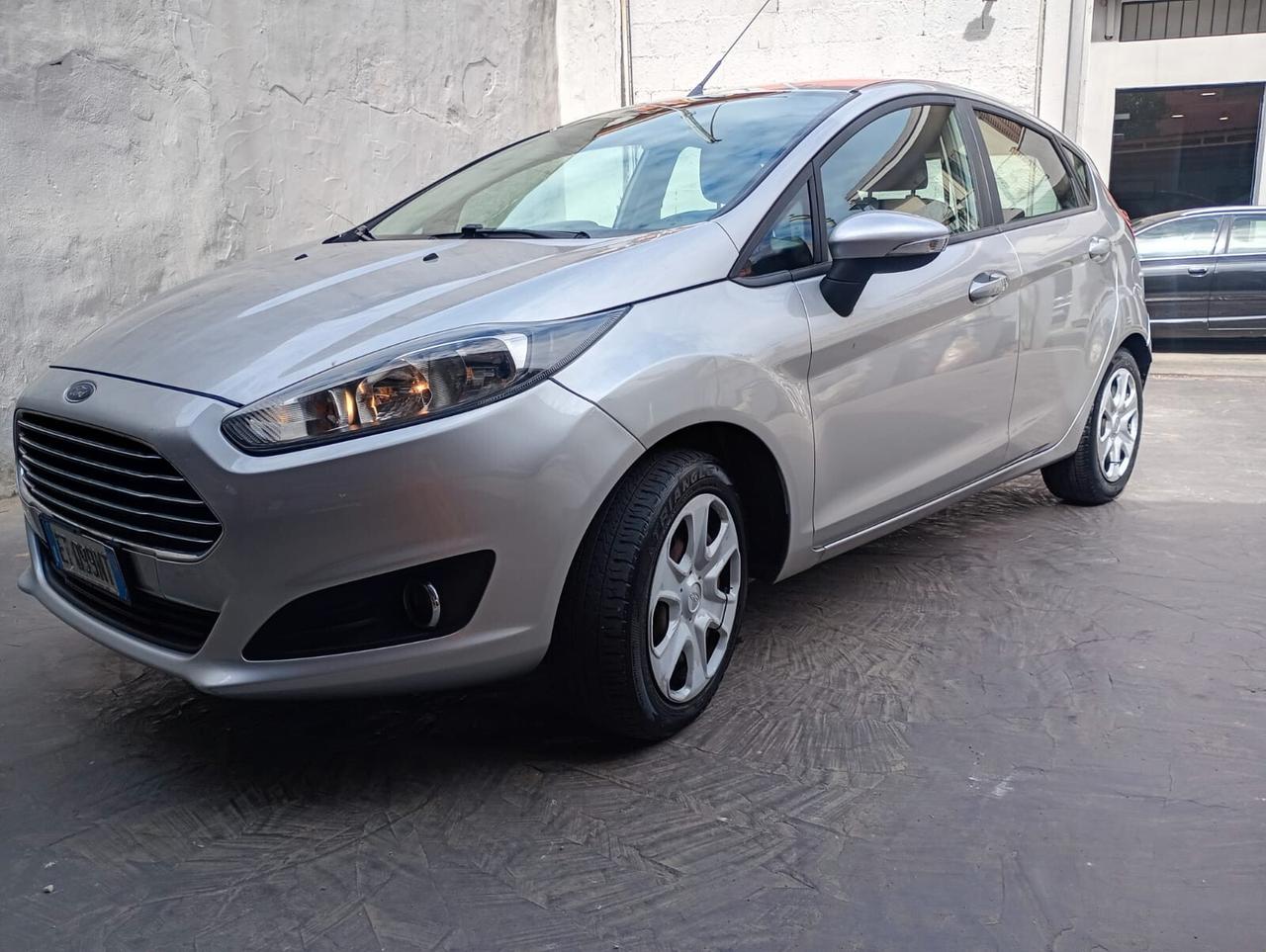 Ford Fiesta 1.5 TDCi 75CV 5 porte Business