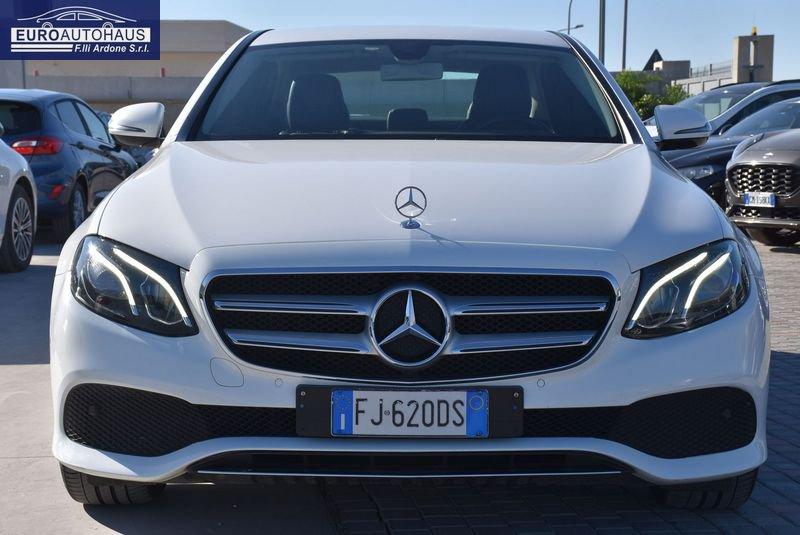 Mercedes-Benz Classe E E200d Auto Premium Plus *LUCI AMBIENTE*