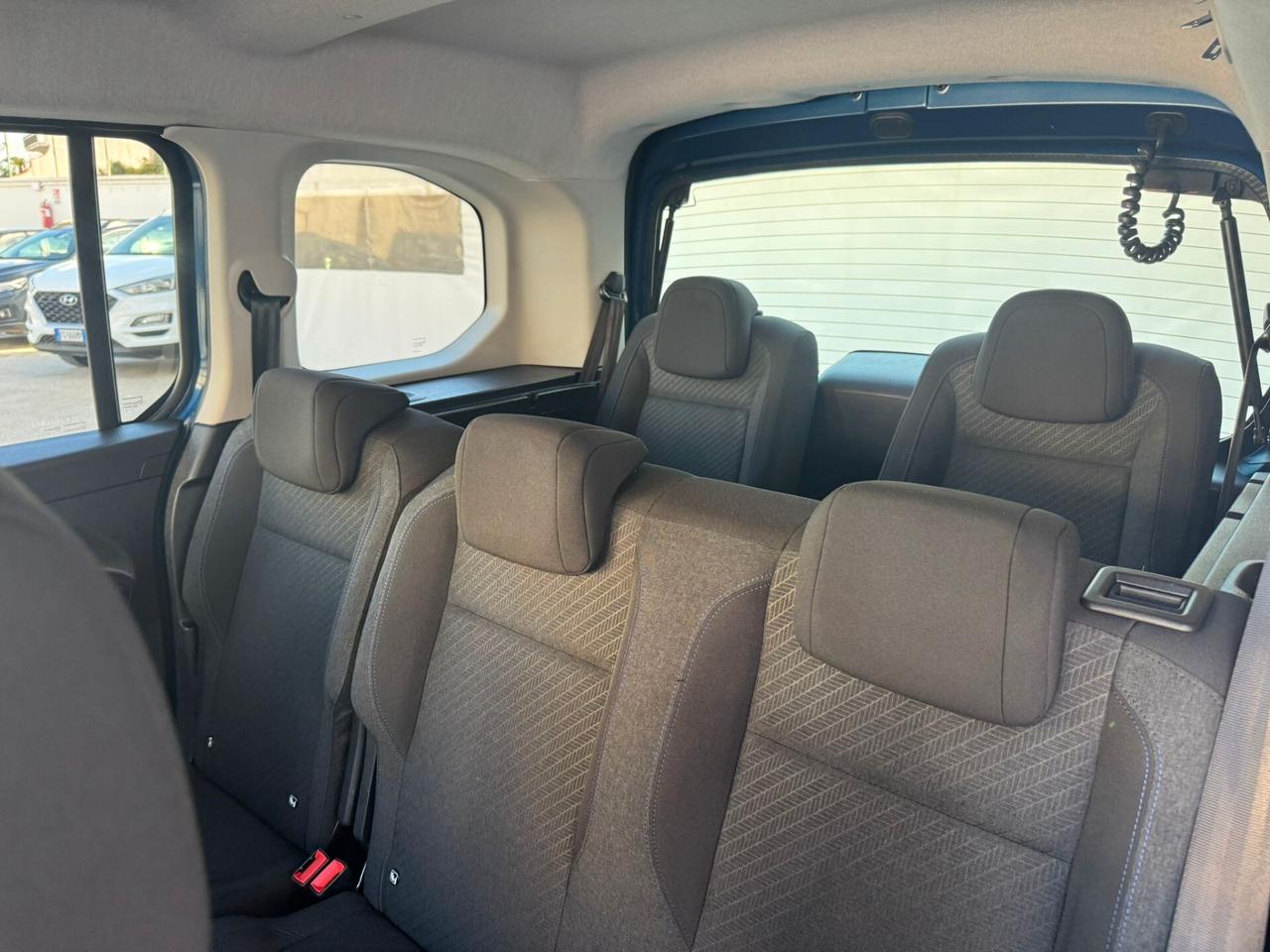 Peugeot Rifter BlueHDi 130 S&S Allure 7 posti