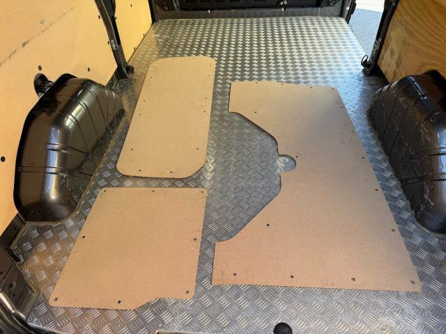 FORD Transit Custom 320L 2.0 EcoBlue 185 aut. PL Furgone Sport L2H1