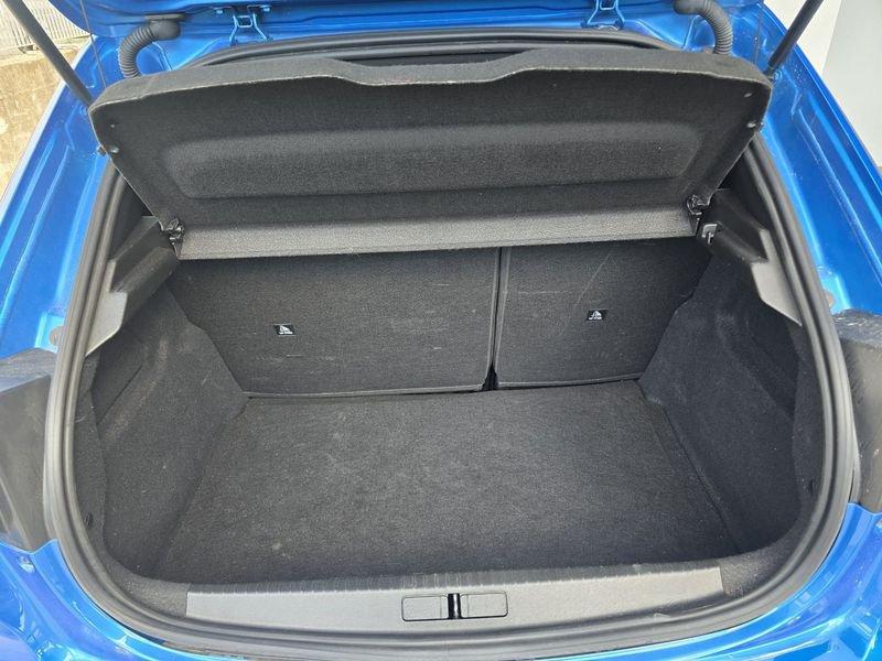 Peugeot 208 GT Hybrid 136 e-DCS6 auto
