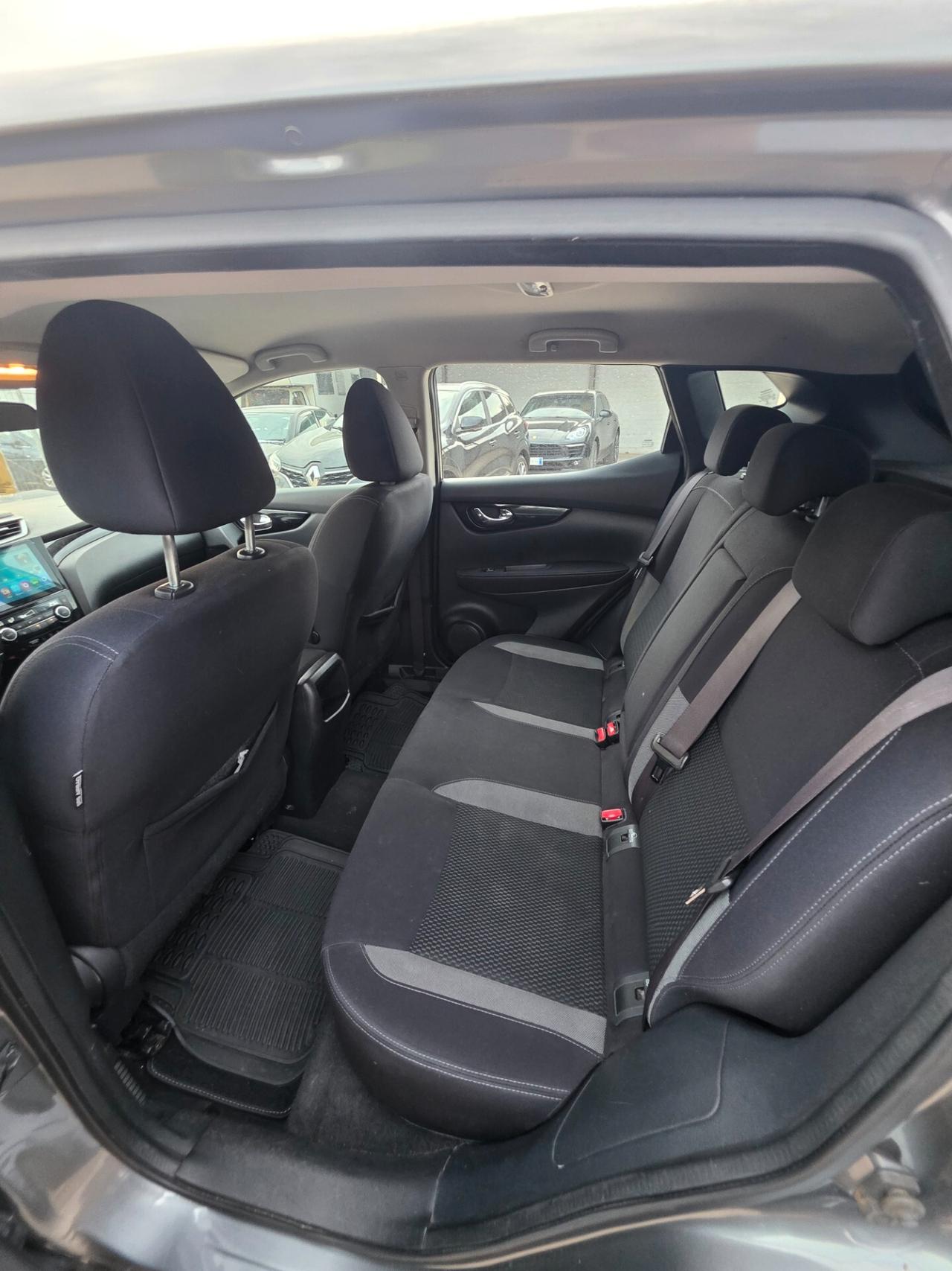 Nissan Qashqai 1.5 dCi Tekna garanzia 12 mesi