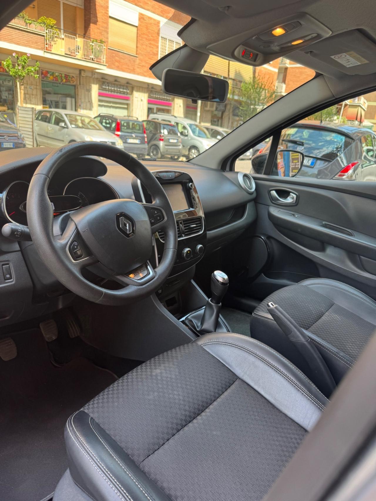 Renault Clio TCe 12V 90CV Start&Stop 5 porte Energy Intens