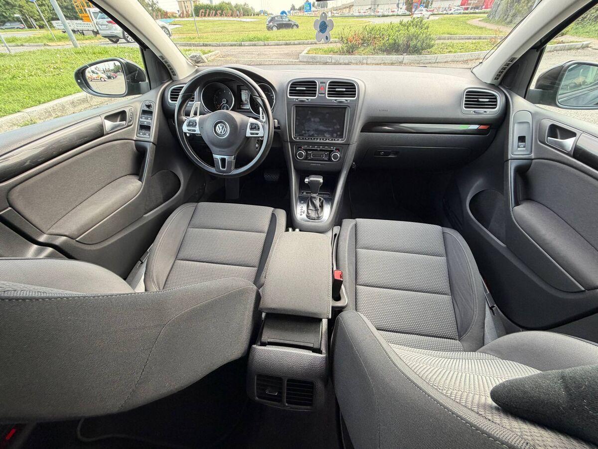Volkswagen Golf 1.4 tsi Highline 5p dsg