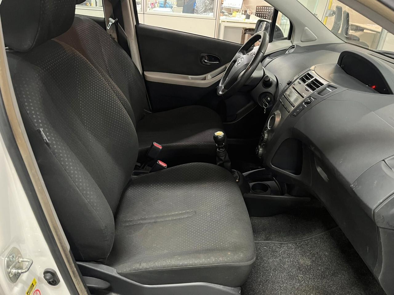 Toyota Yaris 1.3 5 porte