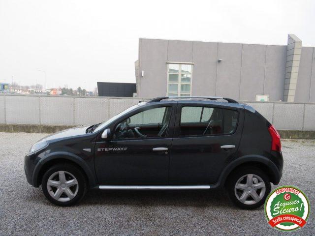 DACIA Sandero Stepway 1.6 8V GPL 85CV NEOPATENTATI