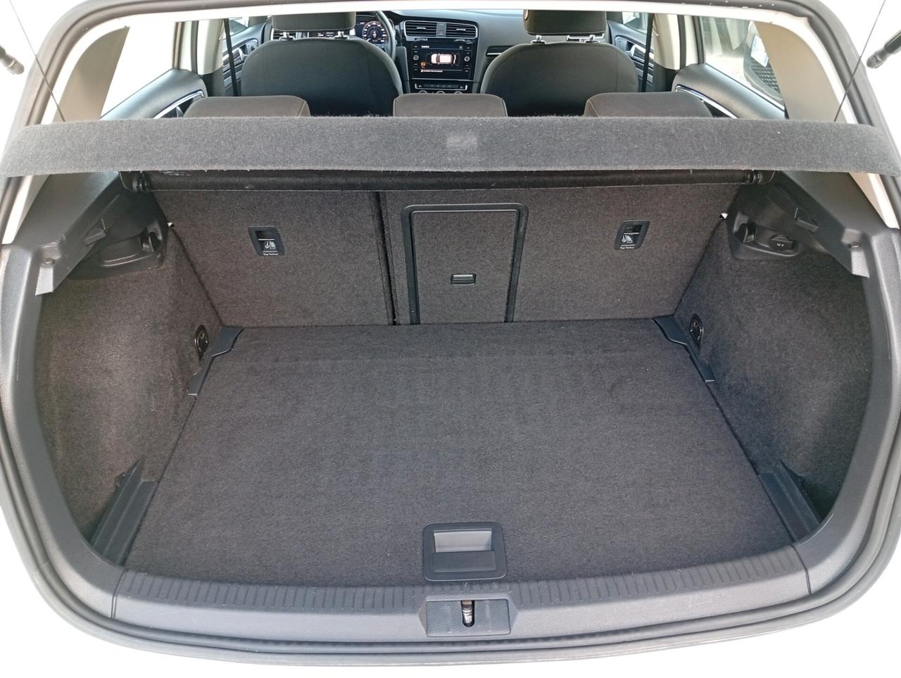 Volkswagen Golf 2.0 TDI 5p. Highline BlueMotion Technology