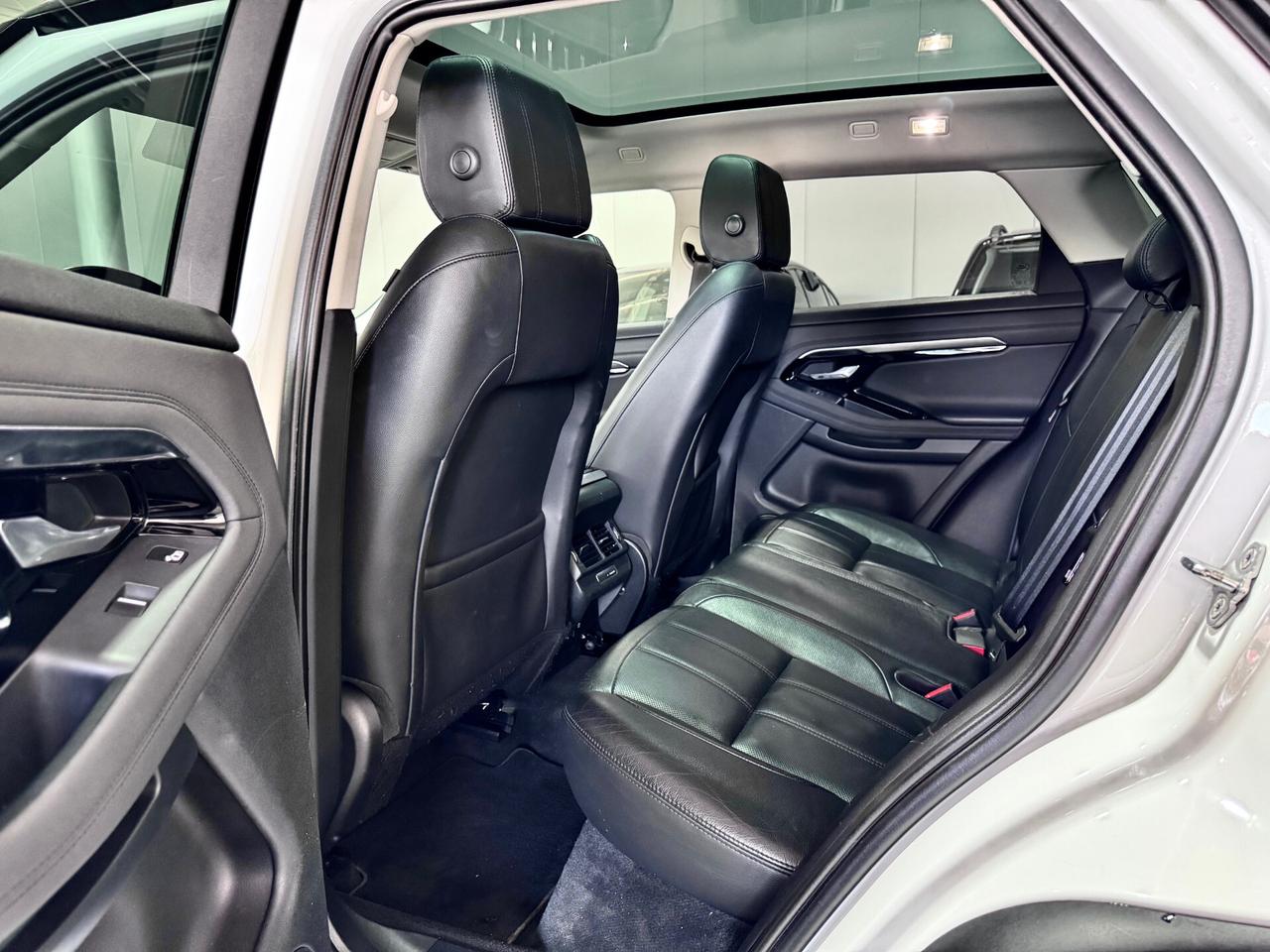 Land Rover Range Rover Evoque 2.0d 180CV i4 Mhev R-Dynamic SE