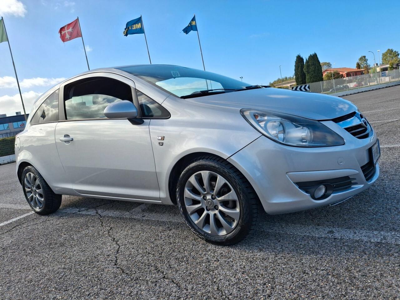 OPEL CORSA 1.2 Benzina Sport**OK NEOPATENTATI**