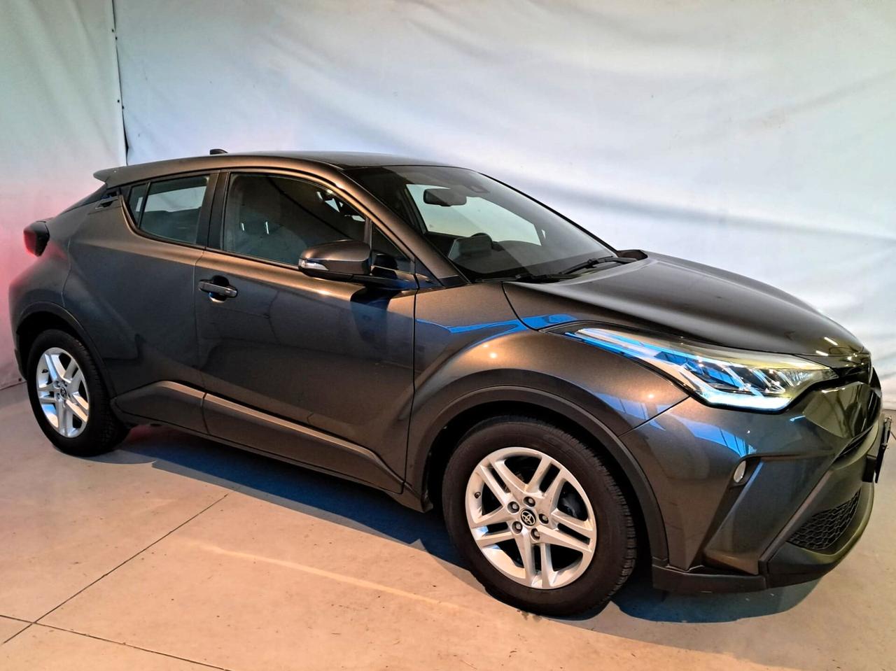 Toyota C-HR 1.8 Hybrid E-CVT Business