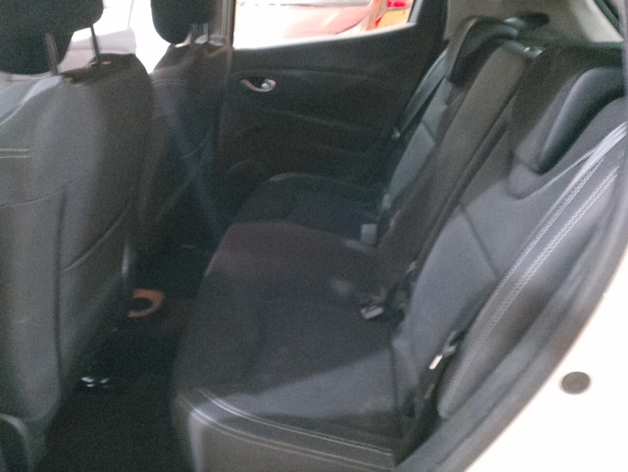 Renault Clio dCi 8V 75 CV Start&Stop 5 porte Energy Duel