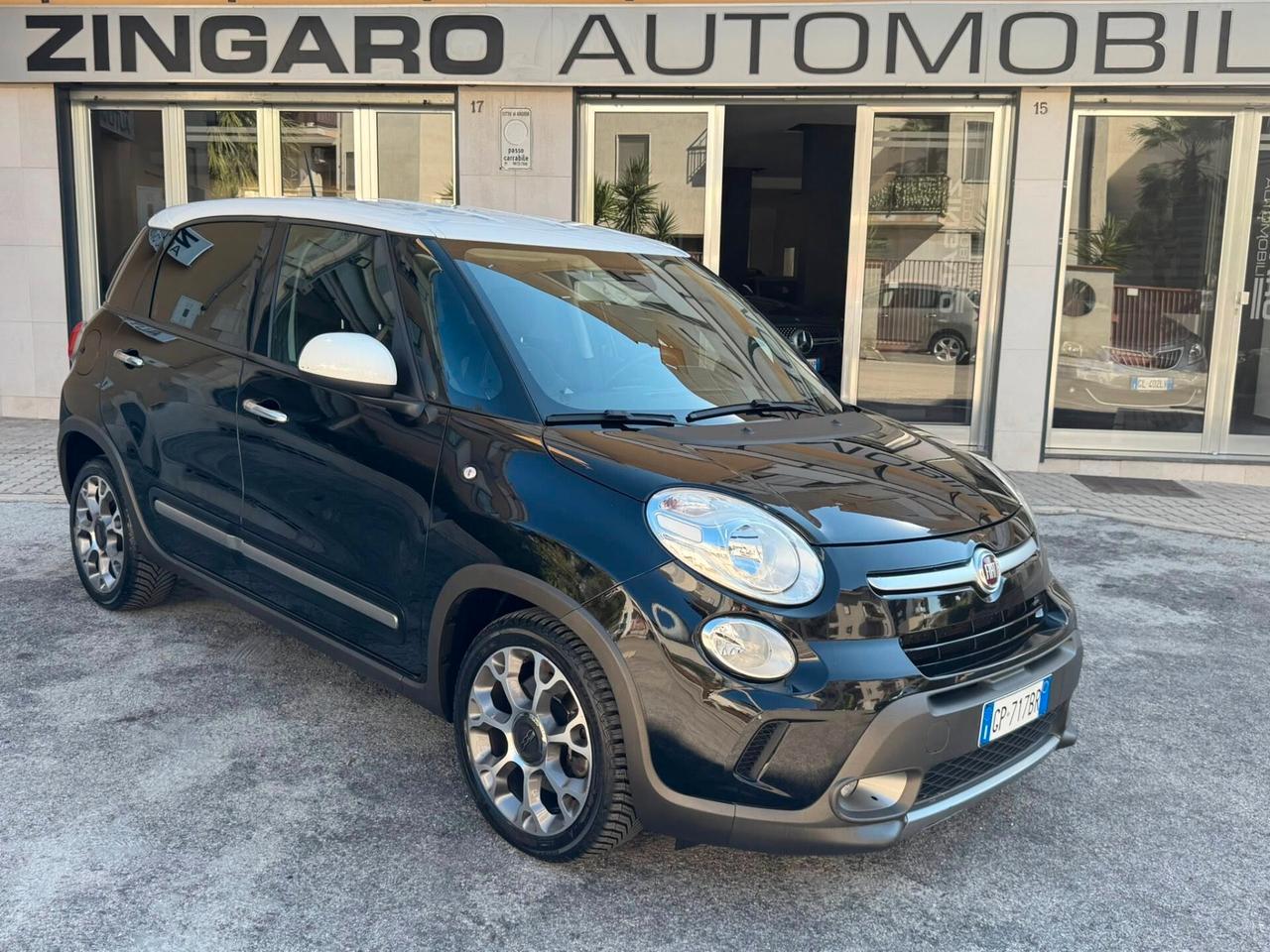 FIAT 500L TREKKING BI-COLORE 1.6 MJ 120 CV. NAVI+CERCHI