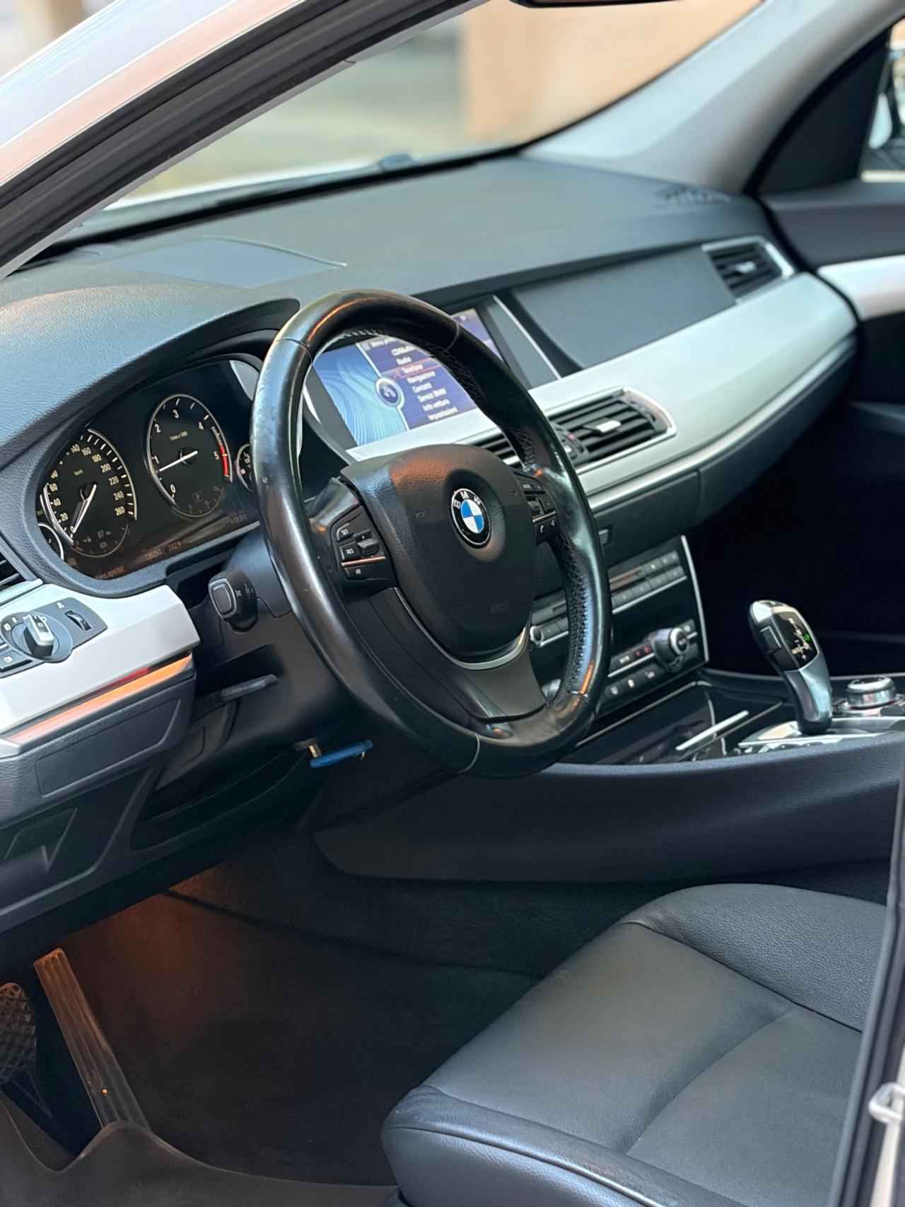 BMW 530GT 3.0d 2011 euro5 138000km pelle tetto ecc FULL
