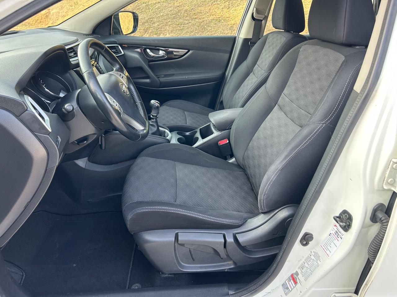 Nissan Qashqai 1.5 dCi N-Vision neopatentati permute