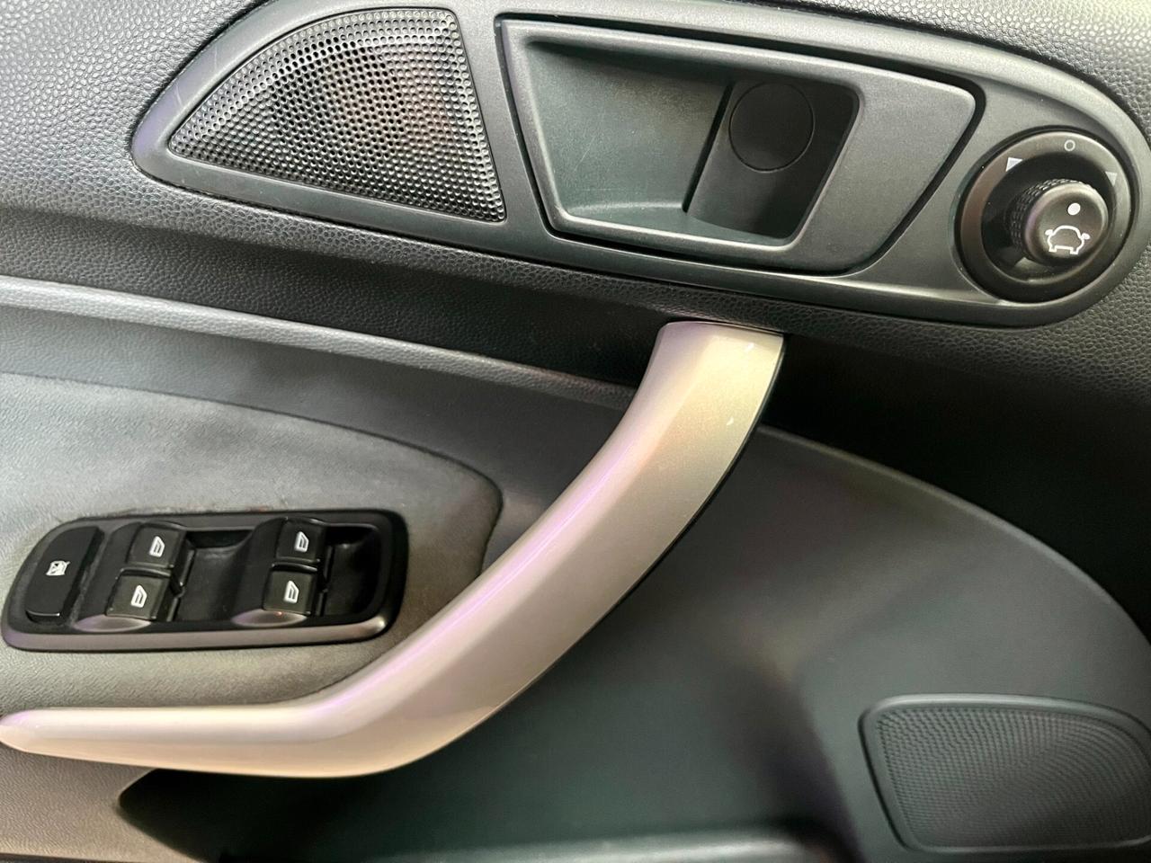 Ford Fiesta 1.4 TDCi 70cv Titanium 2011