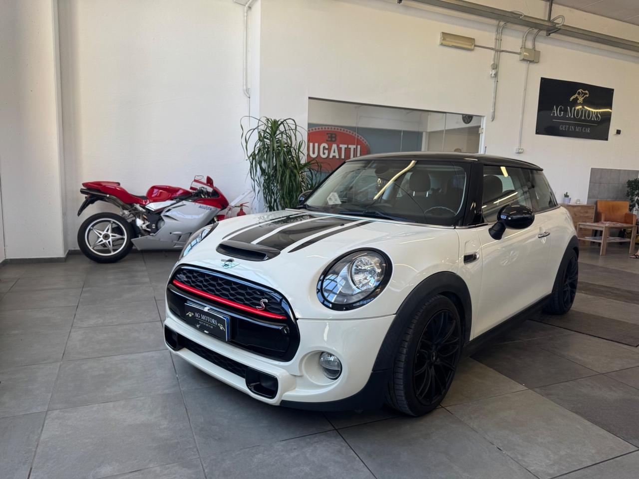 Mini 2.0 Cooper S allestimento JCW