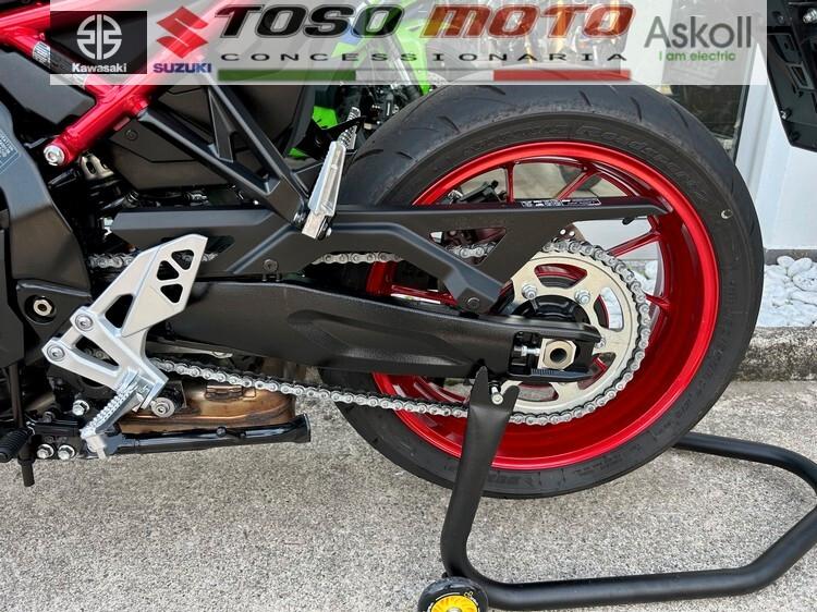 Suzuki GSX-8S