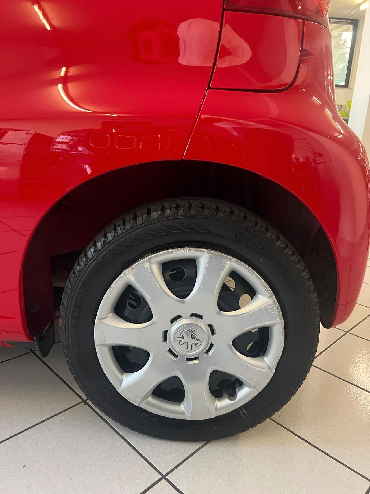 Peugeot 107 1.0 68CV 5p. Plaisir
