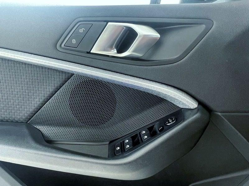 BMW Serie 1 118d 5p. Business Advantage