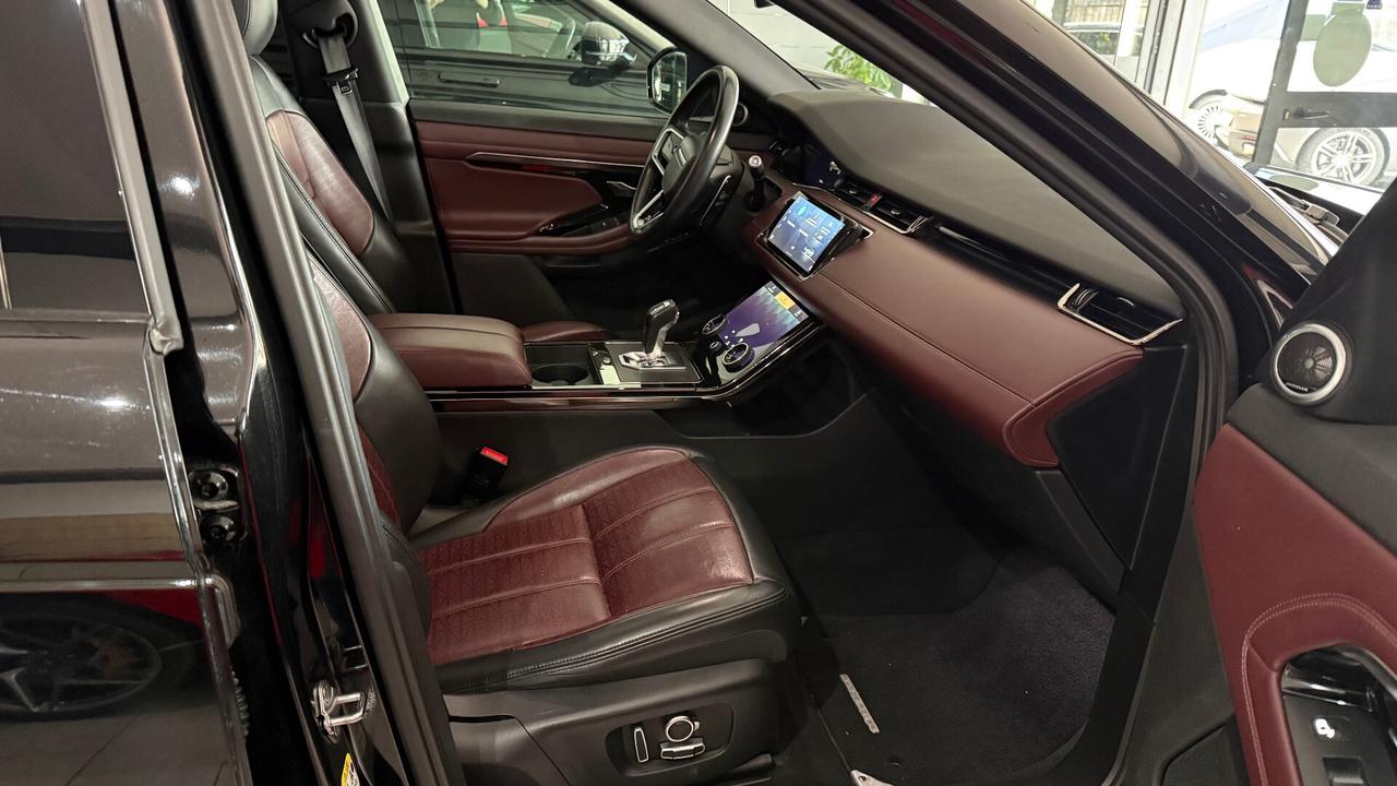 LAND ROVER EVOQUE HSE RDYNAMIC TETTO TOTAL BLACK