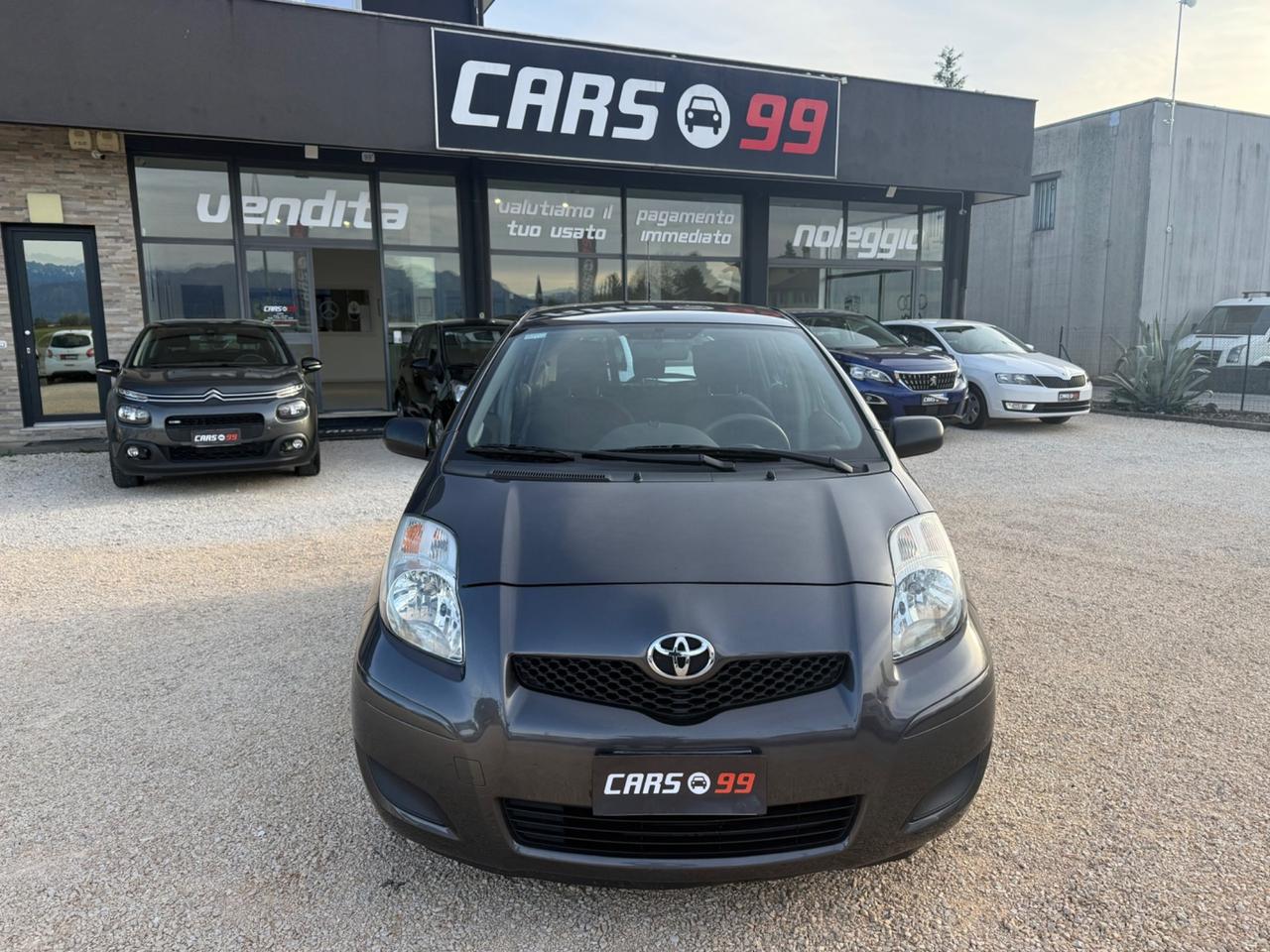 Toyota Yaris 1.0 5 porte Luxury pack