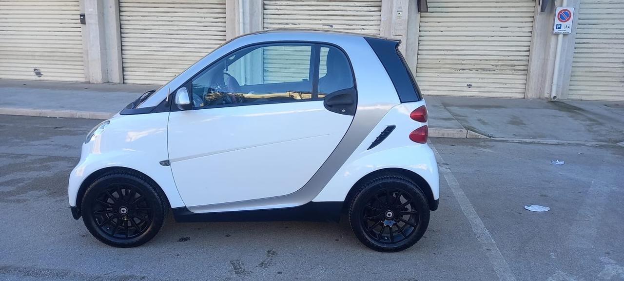Smart ForTwo 1000 85 cavalli bicolore con tetto panoramico