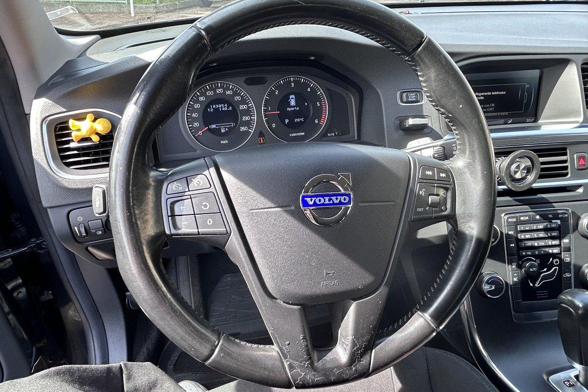 VOLVO V60 D3 Geartronic Kinetic