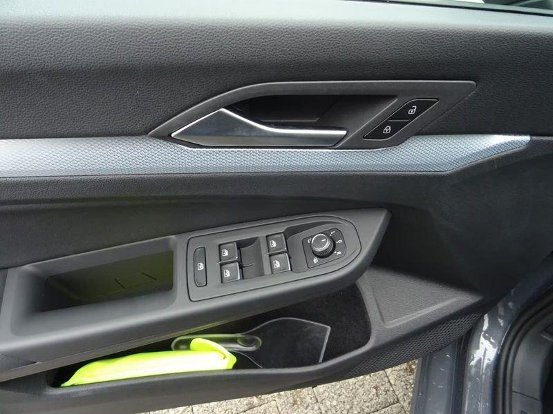 Volkswagen Golf 1.5 TSI ACT GOAL LED NAVI PDC