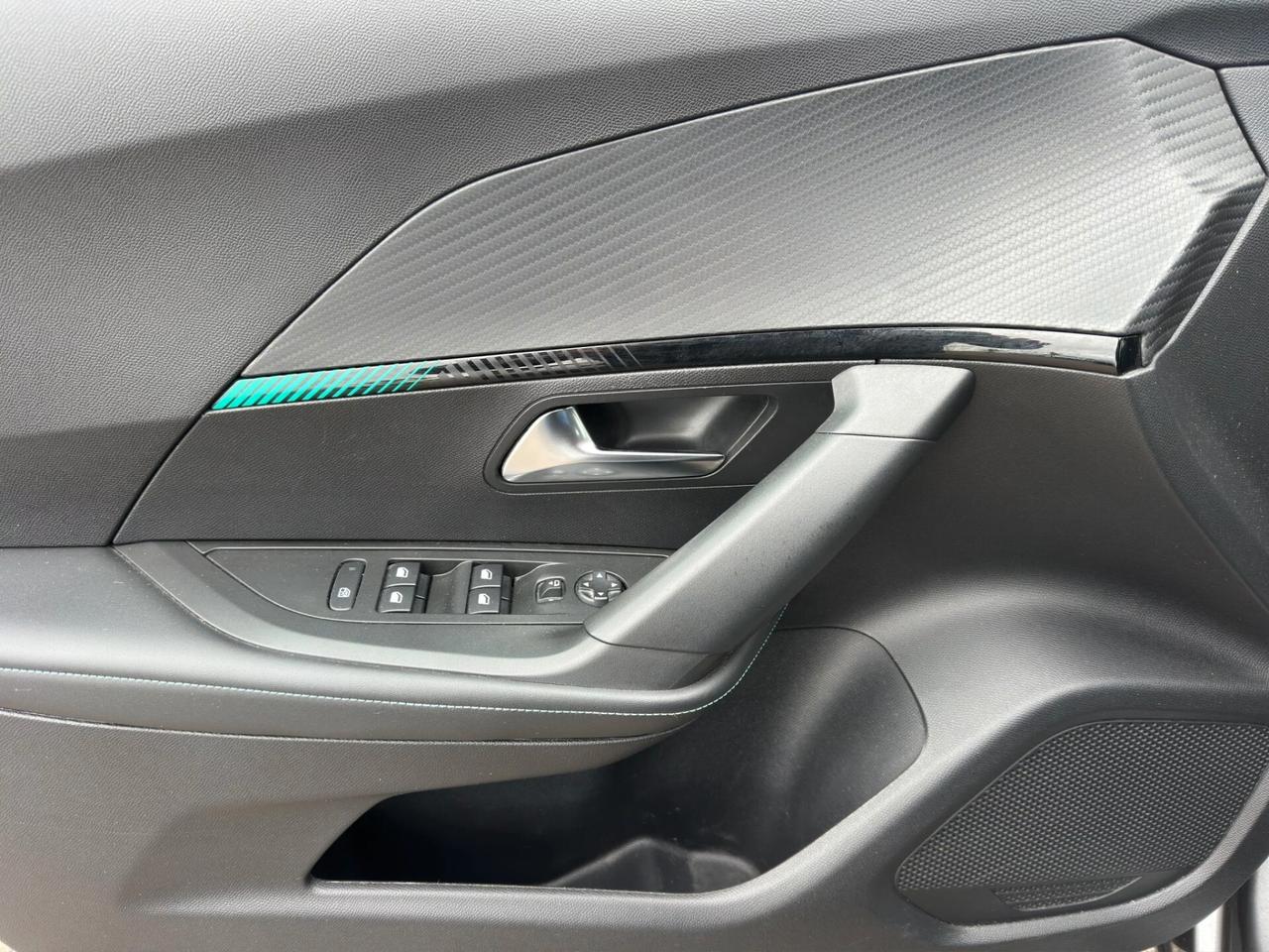 Peugeot 2008 BlueHDi 110 S&S Allure Pack