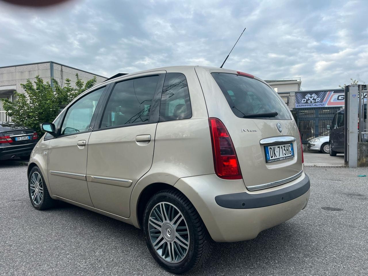 Lancia MUSA 1.4 16V Platino Plus